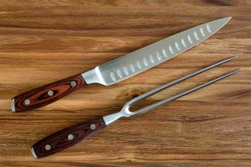 Slicing Knife vs Carving Knife